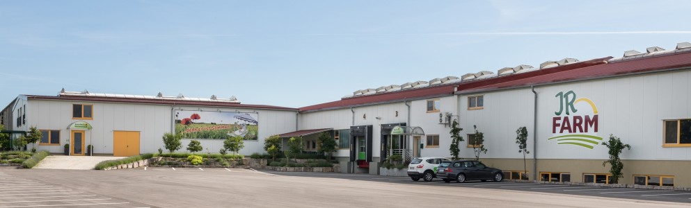 Gewerblicher Bau JR Farm GmbH in Pessenburgheim. Generalunternehmen Ottillinger Bau, Holzheim Bergendorf