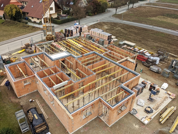 Ottillinger Baustelle - Erstellung eines Rohbaus für ein Mehrfamilienhaus in Massivbauweise Neuburg 