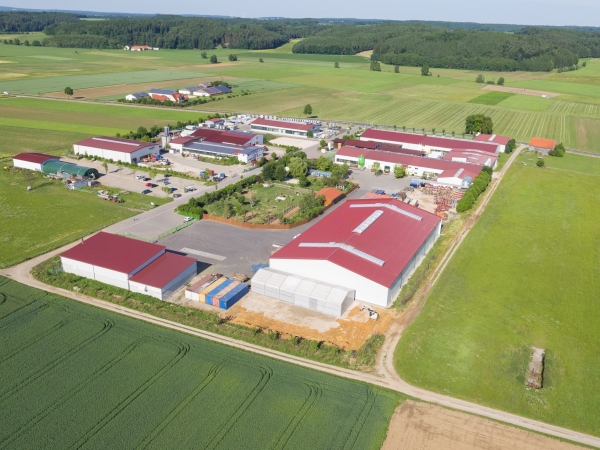 Luftaufnahme JR Farm in Pessenburgheim - Gewerbebau von Ottillinger Bau GmbH